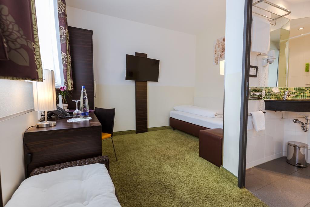 Arooma 3* Erding
